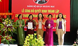 Lập Chi bộ trường Trung cấp y dược Lê Hữu Trác trực thuộc Quận ủy Hoàng Mai